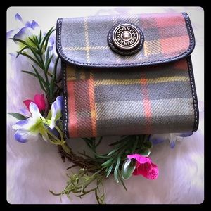 🎀VTG cute Dooney & Bourke Wallet🎀